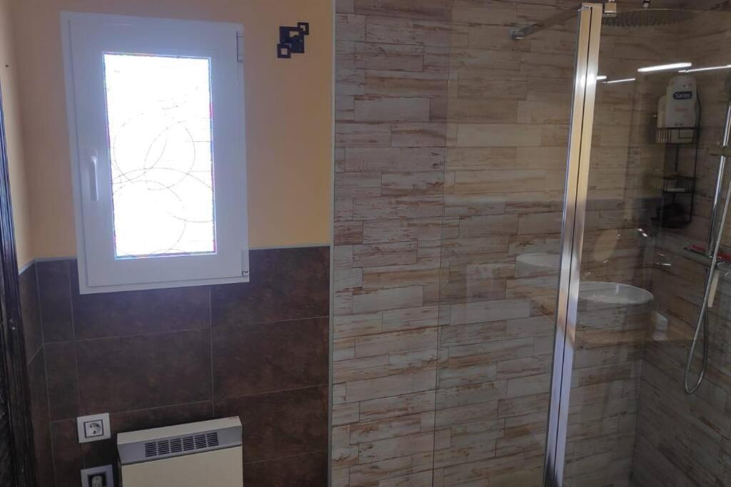 Duplex San Lorenzo 2 Parking Gratuitos Y Piscina Jaen Exterior photo