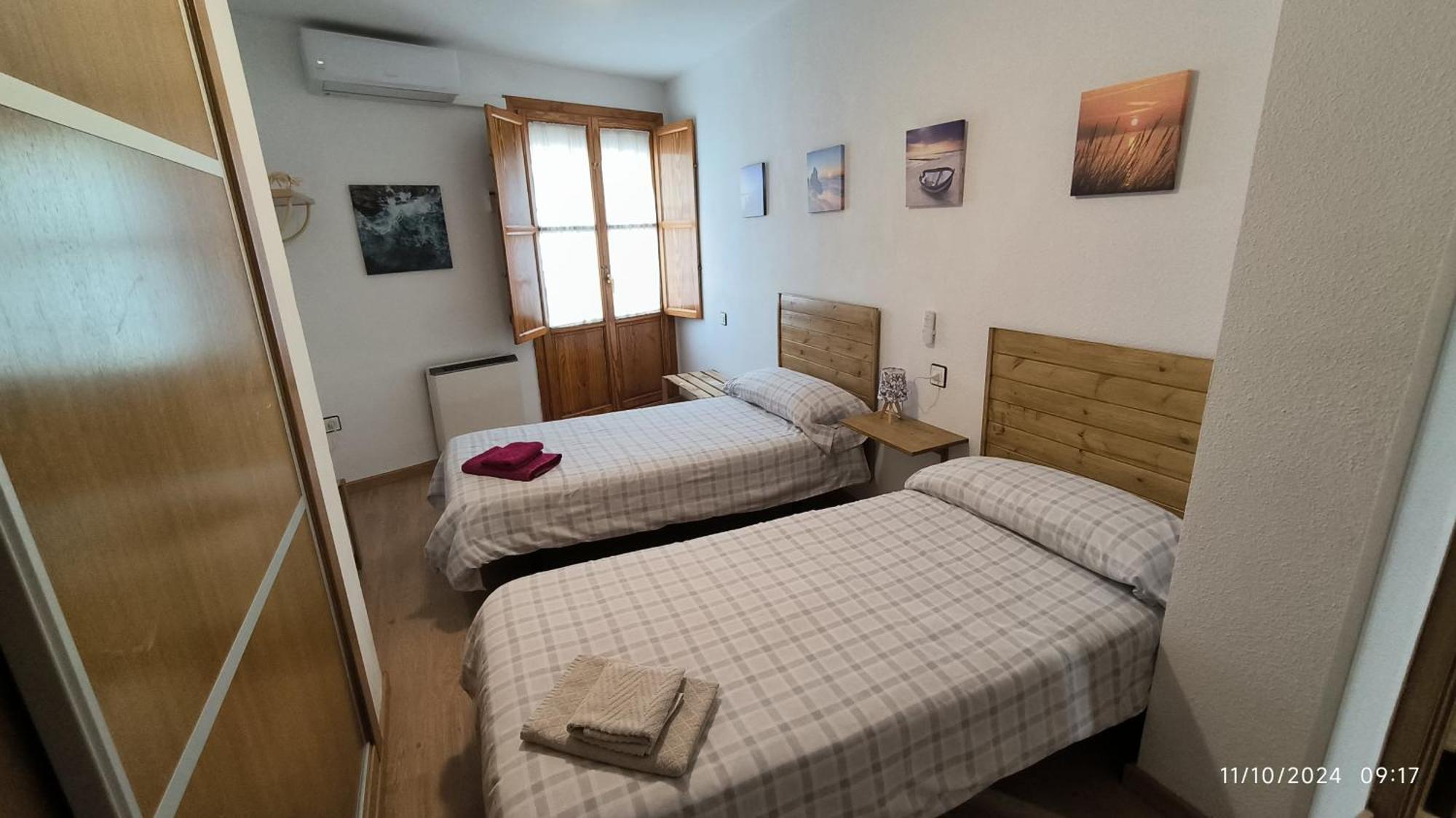 Duplex San Lorenzo 2 Parking Gratuitos Y Piscina Jaen Exterior photo